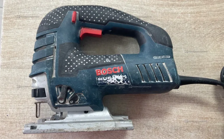 Электролобзик Bosch GST 150 BCE