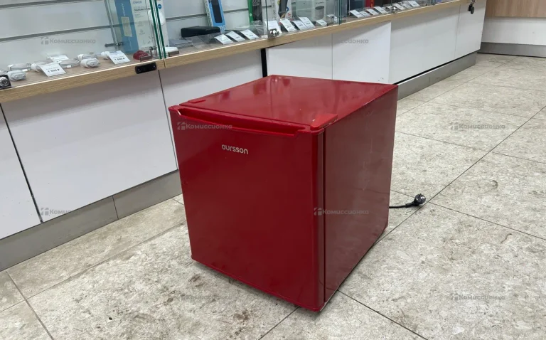Холодильник Ourssson RF0480D
