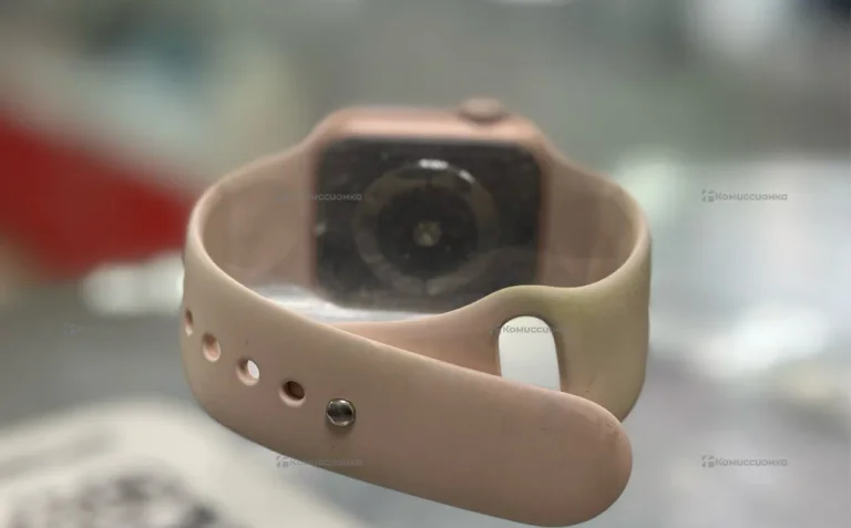 Часы  Apple Watch Series 5 40mm