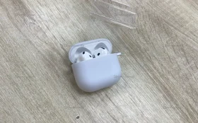 Купить наушники AirPods 4 б/у , в Тольятти Цена:7500рублей