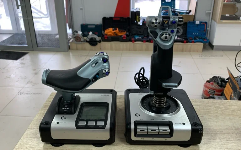Logitech- Flight X52 Control System