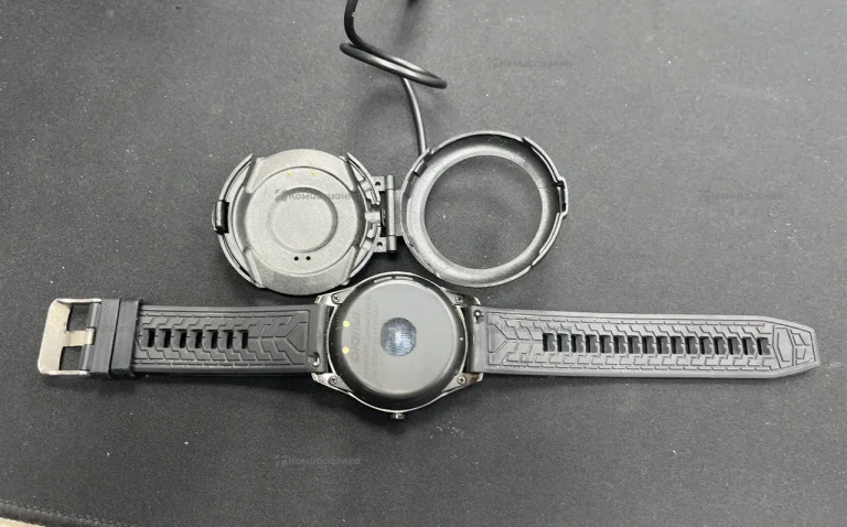 Часы  Digma smartfit 3