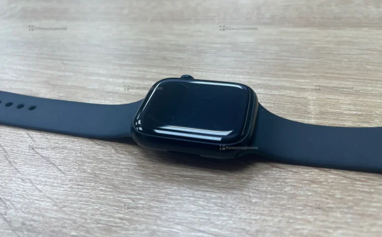 Часы Apple Watch series 8