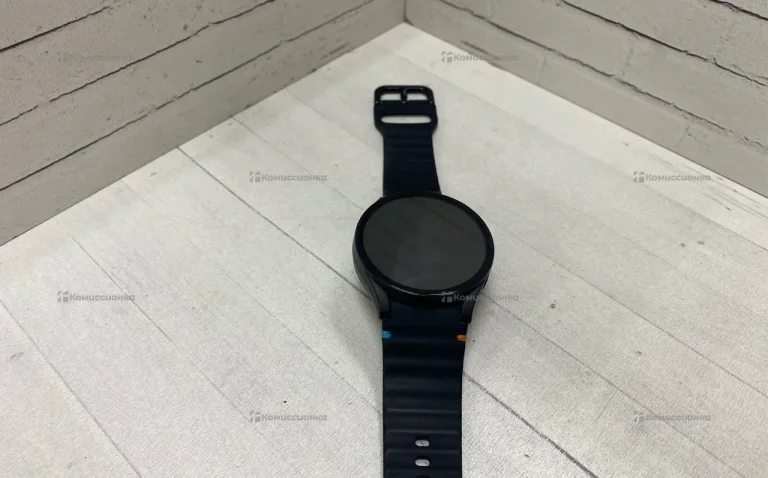 Часы  Samsung galaxy watch 5 40mm