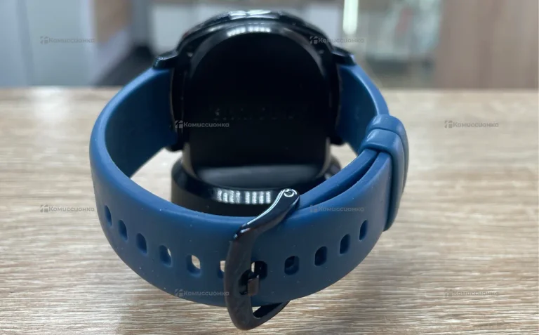 Часы Samsung Gear Sport
