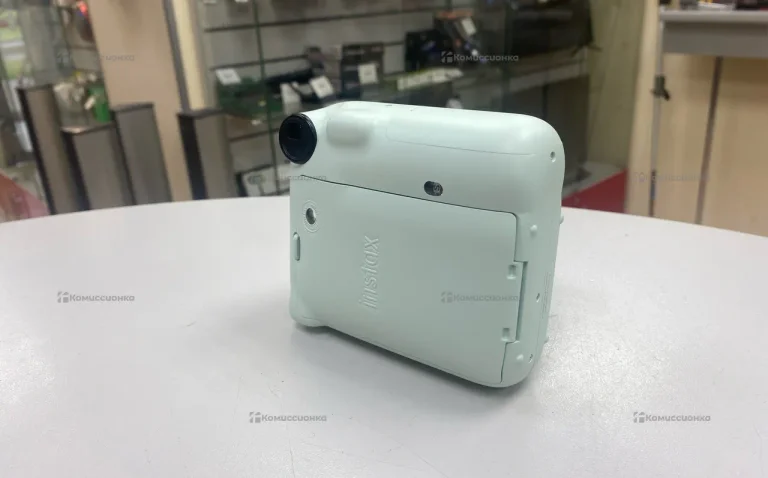 Фотоаппарат  instax mini 12