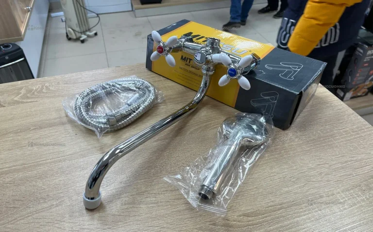 Смеситель для ванной Mittsu M-2025W