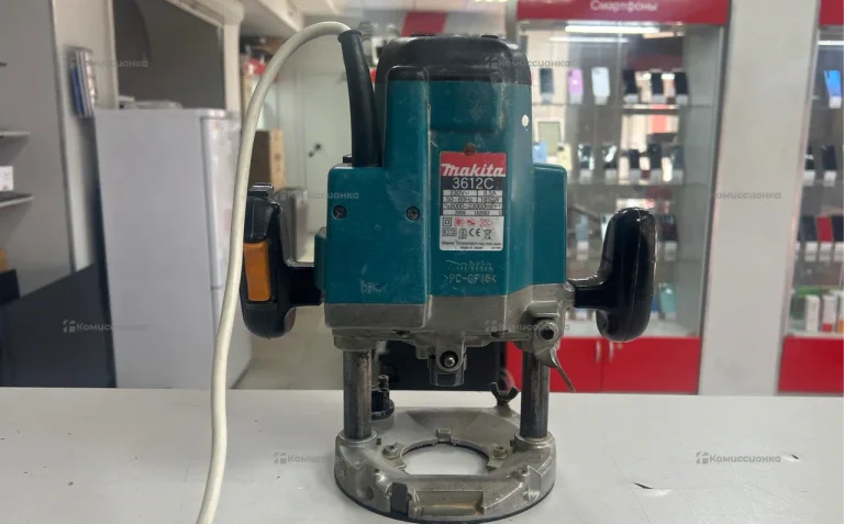 Фрезер Makita 3612 C