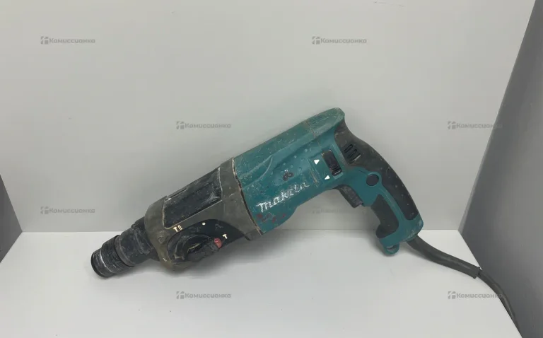 Перфоратор Makita HR2470