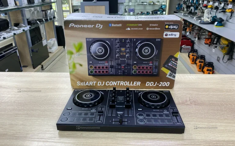 DJ-контроллер Pioneer DDJ-200