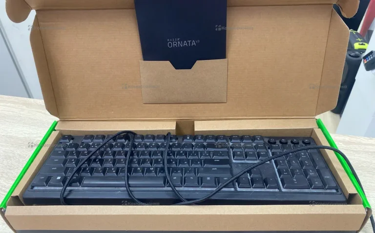 Клавиатура  Razer ornate v3