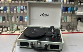Купить Виниловый проигрыватель Alive Audio б/у , в Санкт-Петербург Цена:3900рублей