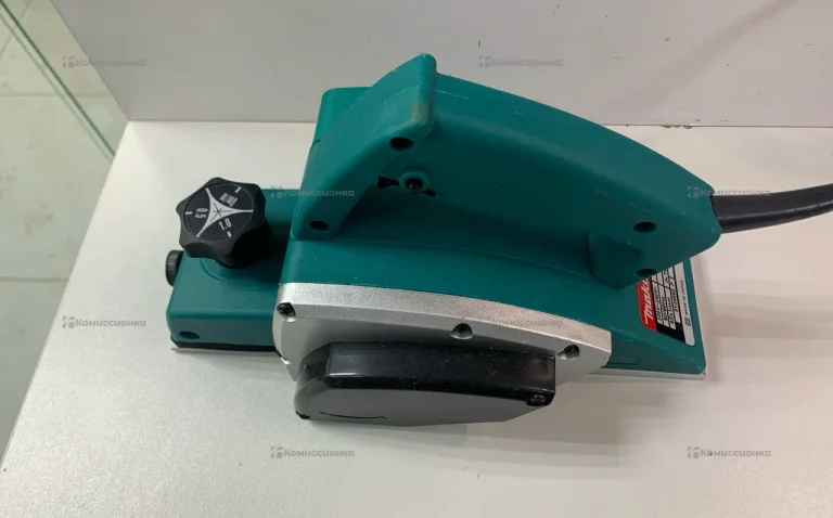 Рубанок Makita N1900B Реплика