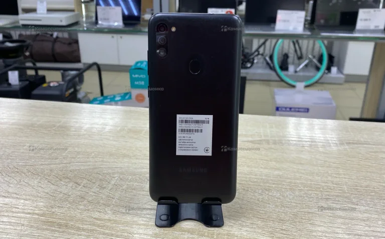 Samsung Galaxy M11 3/32 ГБ