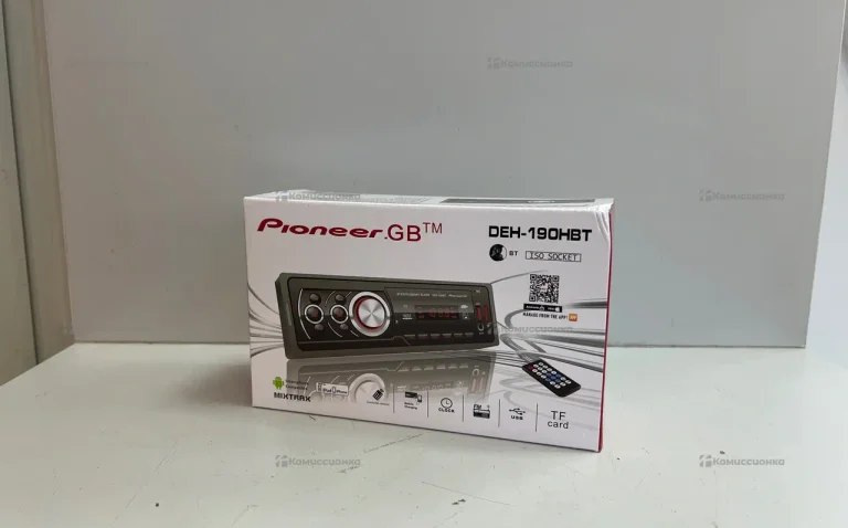 Автомагнитола PIONEER DEN-190HBT