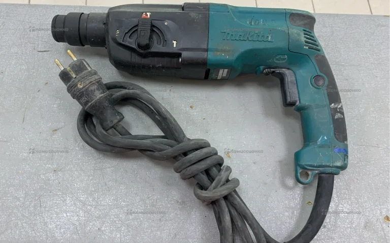 Перфоратор Makita HR2450
