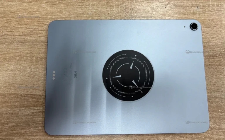 Планшет Apple iPad Air (4-го поколения)