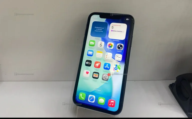 Apple iPhone 11 4/128 ГБ