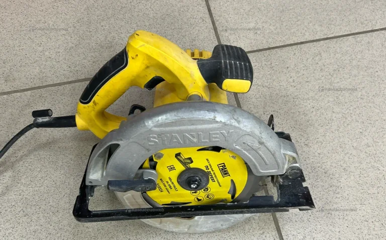 Циркулярная пила Stanley SC16