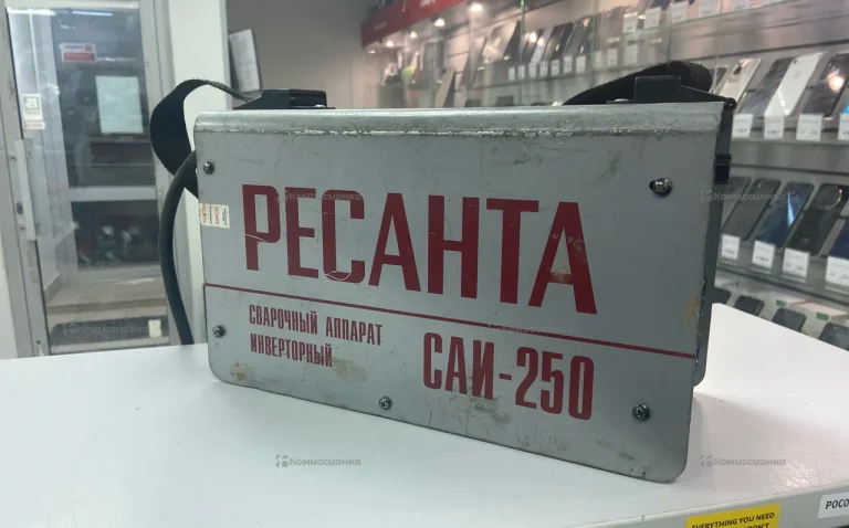 Сварочный инвертор Ресанта САИ-250