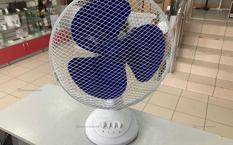 Вентилятор синий