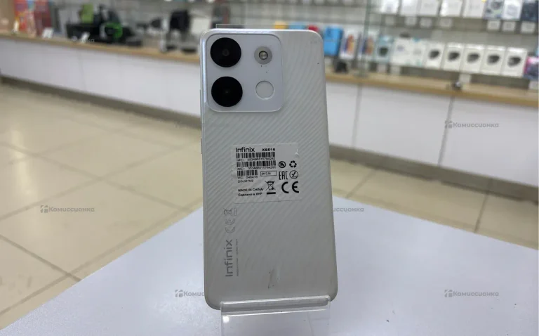 Infinix Smart 7 3/64 ГБ