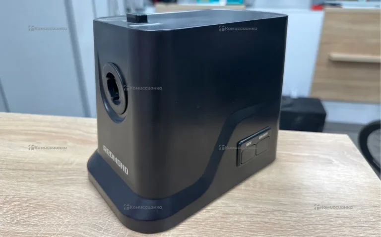 Мясорубка Redmond RMG-1239