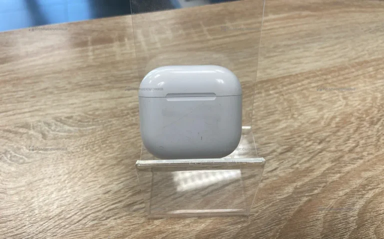 AirPods 4 без