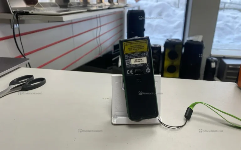 Лазерный дальномер Bosch Zamo