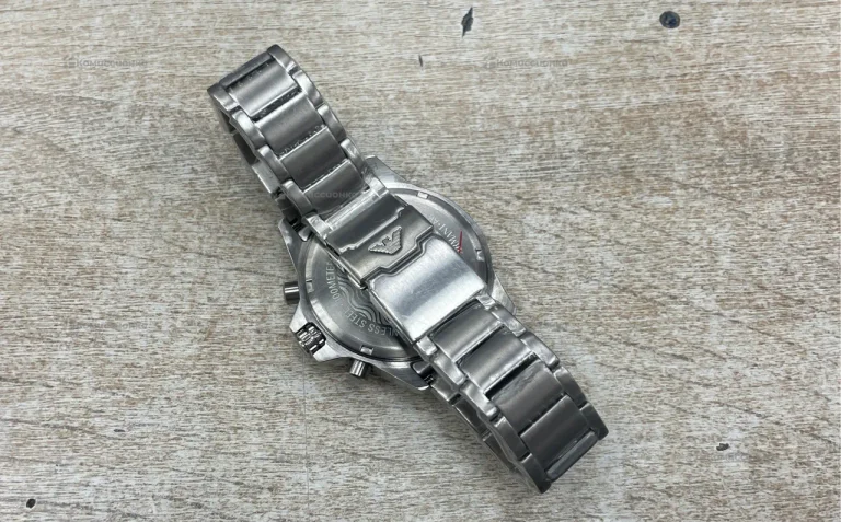 Часы  Emporio Armani