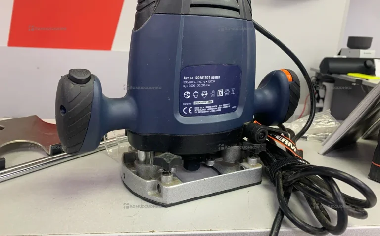 Фрезер FERM PRM1021