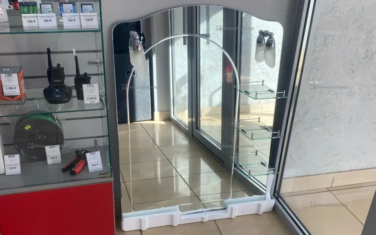 Зеркало подвесное