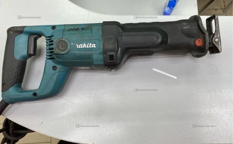 Электропила Makita JR3050T