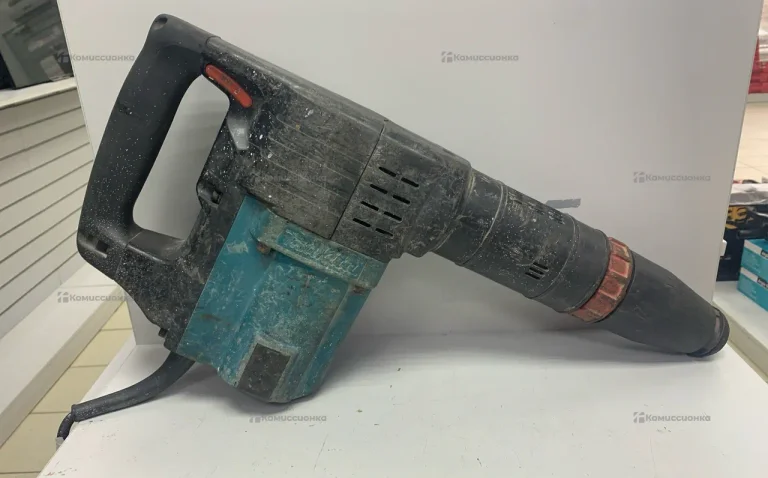 Отбойный молоток makita HM1202C