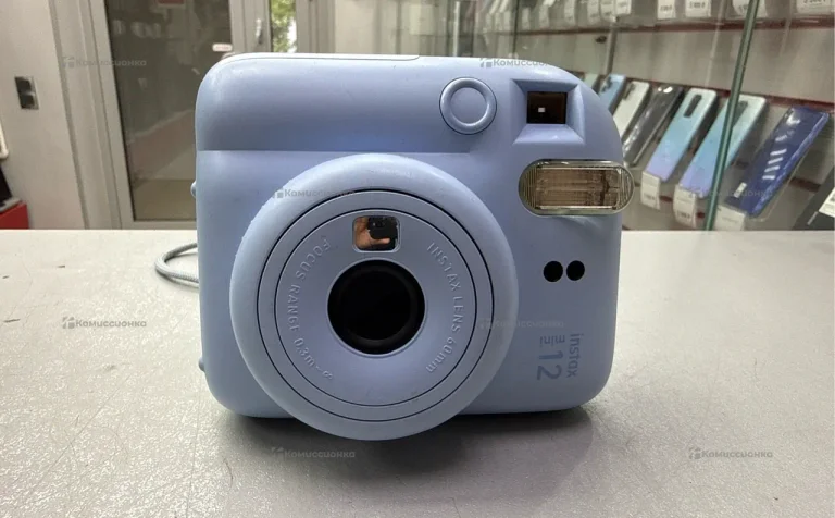 Фотоаппарат instax mini 12
