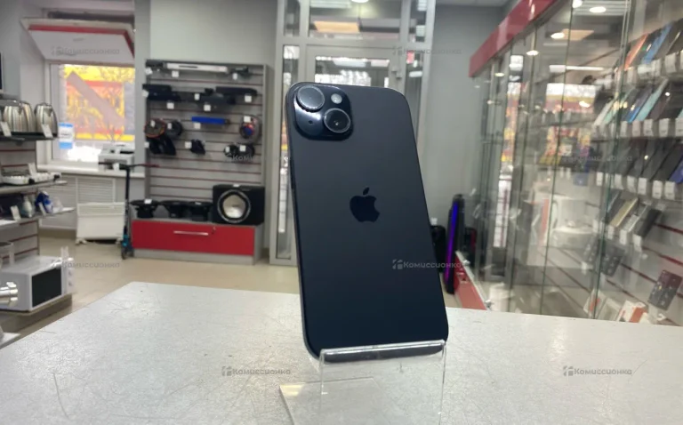 Apple iPhone 15 6/128 ГБ