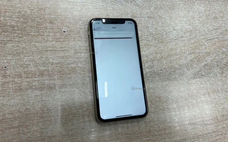 Apple iPhone XR 4/128 ГБ