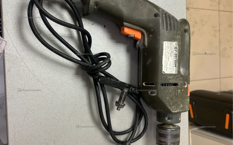 Дрель Энергомаш ДУ-20700Н