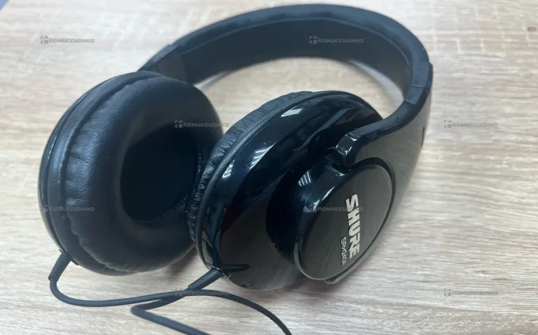Наушники Shure srh240a