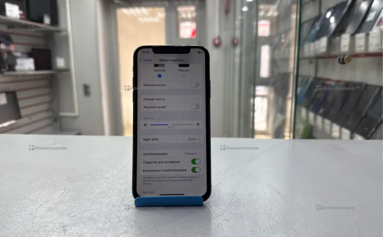 Apple iPhone X 3/64 ГБ