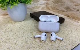 Купить Наушники  AirPods Pro б/у , в Тюмень Цена:4200рублей