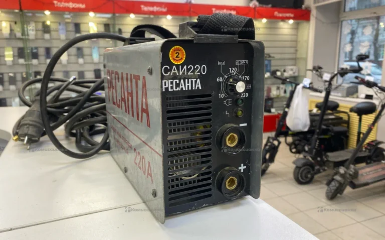 Сварочный аппарат инверторный РЕСАНТА САИ 220