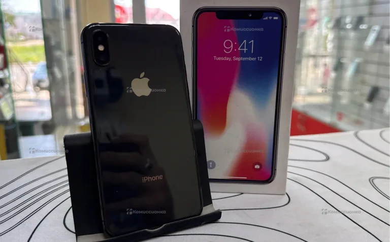 Apple iPhone X 3/256 ГБ