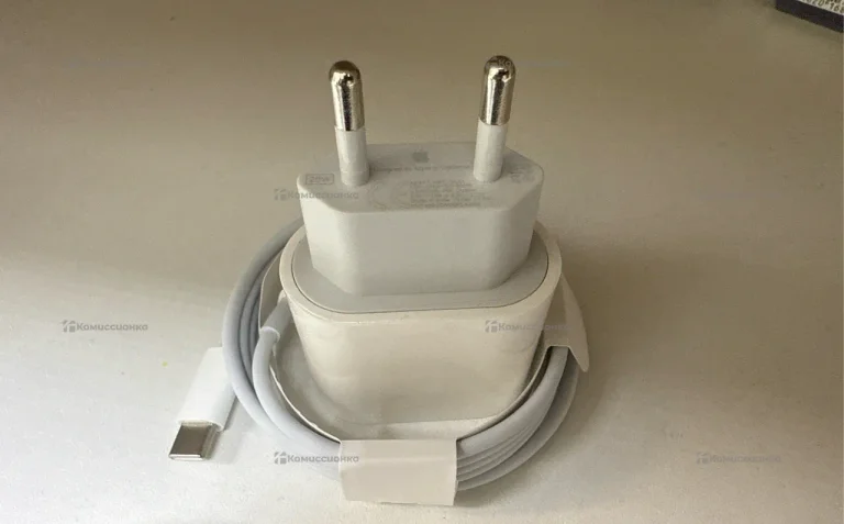 Зарядка для Айфона