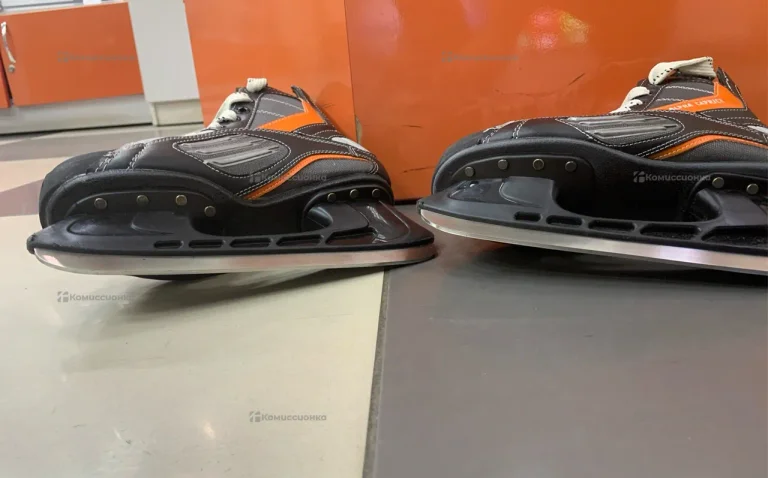 Коньки зимние Caprice 39 размер