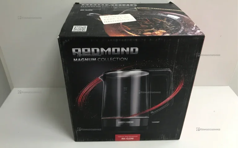 Чайник Redmond RK-G196