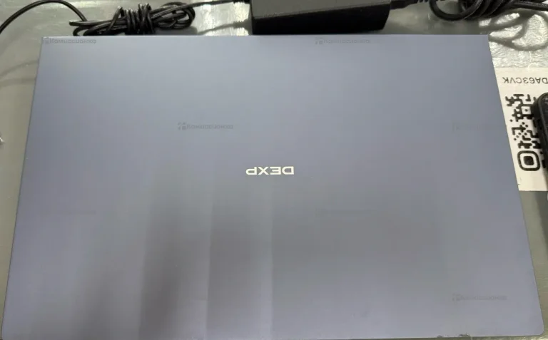 Ноутбук  Dexp atlas