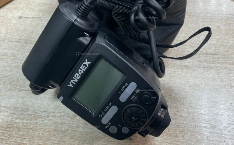 Фотовспышка yongnuo yn24ex