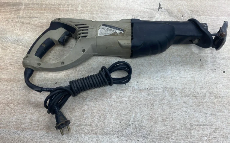 Пила Интерскол НП-120/1010Э