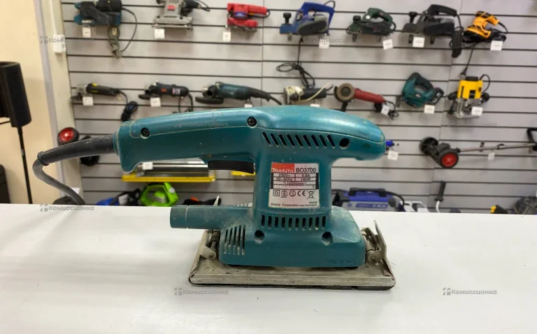 Шлифовальная машина Makita BO 3700